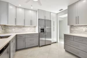 17 Ridge Pointe Drive A, Boynton Beach, FL 33435 Sold 07/15/24