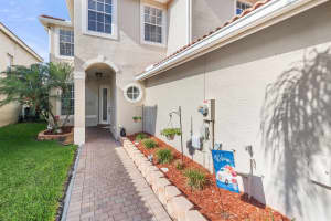 5082 Starblaze Drive, Greenacres, FL 33463 Sold 10/31/24