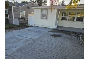 722 S B Street, Lake Worth Beach, FL 33460 Sold 09/09/24