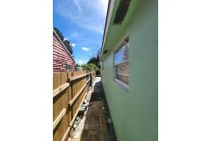722 S B Street, Lake Worth Beach, FL 33460 Sold 09/09/24