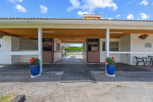 15000 Oatland Court Barn, Wellington, FL 33414 Sold 04/18/25