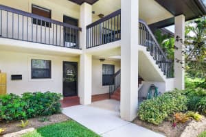 871 SW South River Drive 101, Stuart, FL 34997 Sold 07/18/24