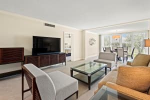 157 Atlantis Boulevard 203, Atlantis, FL 33462 Sold 10/30/24