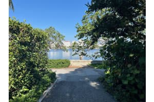 345 Pendleton Lane, Palm Beach, FL 33480 Sold 11/15/24