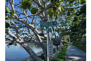 345 Pendleton Lane, Palm Beach, FL 33480 Sold 11/15/24