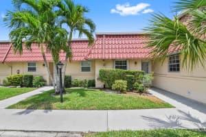 121 Amherst Lane, Lake Worth, FL 33467 Sold 08/28/24