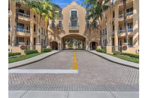 3001 NE 185th Street 322, Aventura, FL 33180 Sold 10/09/24