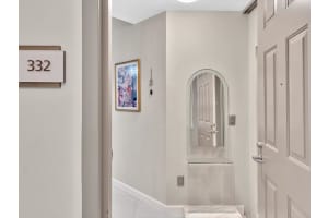 3001 NE 185th Street 322, Aventura, FL 33180 Sold 10/09/24