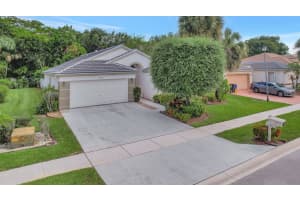 3932 Summer Chase Court, Lake Worth, FL 33467 Sold 10/11/24