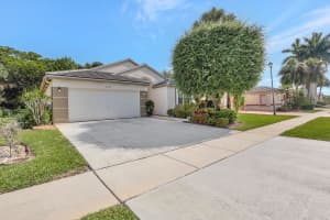 3932 Summer Chase Court, Lake Worth, FL 33467 Sold 10/11/24