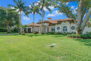 702 Gardenia Ter Terrace, Delray Beach, FL 33444 Sold 07/03/24
