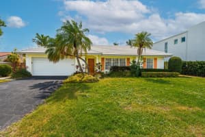 366 NE Wavecrest Court, Boca Raton, FL 33432 Sold 07/29/24