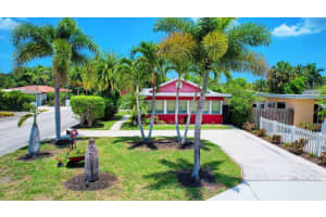 417 13th Avenue N, Lake Worth Beach, FL 33460 Sold 11/01/24