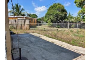 3901 Plum Tree Drive, Lake Worth, FL 33462 Sold 11/01/24