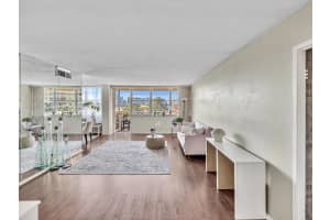 250 174th Street 315, Sunny Isles Beach, FL 33160 Sold 10/11/24