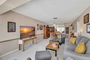 1150 Boxwood Drive 203, Delray Beach, FL 33445 Sold 09/30/24