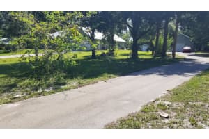 5504 Pinetree Dr, Fort Pierce, FL 34982, Sold 08/23/24
