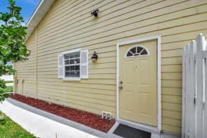 1630 Royal Forest Ct, West Palm Beach, FL 33406, Sold 08/15/24