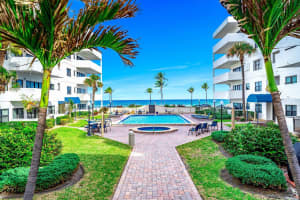 330 SE 20th Avenue 404, Deerfield Beach, FL 33441 Sold 08/08/24