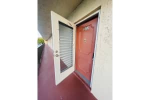 705 Lori Drive 202, Palm Springs, FL 33461 Sold 08/08/25