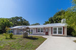 905 E Easy Street, Fort Pierce, FL 34982 Sold 07/24/24