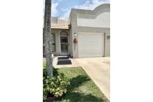 9275 Flynn Cir APT 6, Boca Raton, FL 33496, Sold 09/27/24