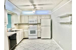 9275 Flynn Cir APT 6, Boca Raton, FL 33496, Sold 09/27/24