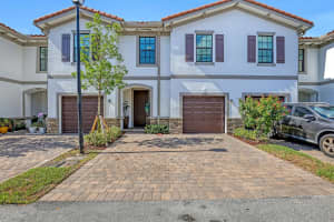 1013 Sweet Briar Lane, Riviera Beach, FL 33410 Sold 08/14/24