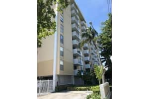 2000 NE 135th Street 807, North Miami, FL 33181 Sold 04/08/25