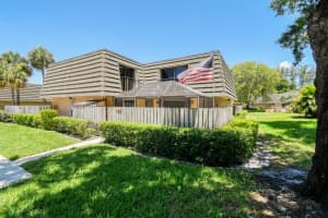 4232 42nd Way, West Palm Beach, FL 33407 Sold 07/26/24