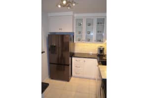 5280 Las Verdes Circle 121, Delray Beach, FL 33484 Sold 03/21/25