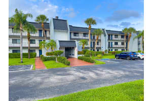 4242 D Este Court 108, Lake Worth, FL 33467 Sold 11/04/24