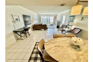 2760 S Ocean Boulevard 413, Palm Beach, FL 33480 Sold 07/12/24