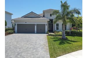 2565 NE Evinrude Circle, Jensen Beach, FL 34957 Sold 10/18/24