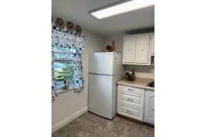 33 Abbey Lane 106, Delray Beach, FL 33446 Sold 10/31/24