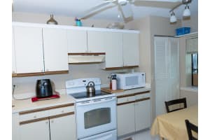 303 Meadows Drive, Boynton Beach, FL 33436 Sold 08/09/24
