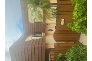 3207 32nd Court, Jupiter, FL 33477 Sold 09/23/24