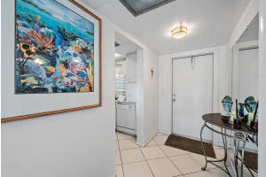 419 Us Highway 1 208, North Palm Beach, FL 33408 Sold 06/02/25