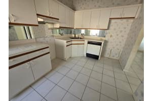 5283 Europa Drive E, Boynton Beach, FL 33437 Sold 01/09/25