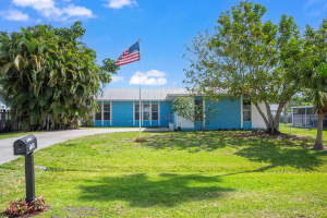 771 SE Sweetbay Avenue, Port Saint Lucie, FL 34983 Sold 09/30/24
