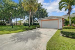 4170 Royal Oak Drive, Palm Beach Gardens, FL 33410 Sold 10/25/24