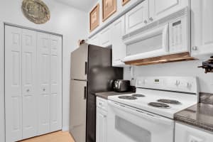 208 SE Kitching Circle, Stuart, FL 34994 Sold 12/30/24