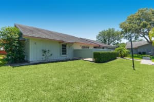 3927 NW Cinnamon Tree Circle, Jensen Beach, FL 34957 Sold 09/30/24
