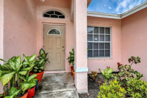 2609 S Avenue, Riviera Beach, FL 33404 Sold 12/12/24