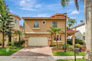 11730 NW 2 Street, Plantation, FL 33325 Sold 11/26/24