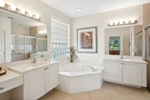 8797 Laguna Royale Pt Point, Lake Worth, FL 33467 Sold 08/12/24