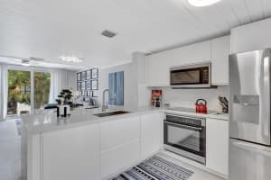 1086 E Jeffery Street, Boca Raton, FL 33487 Sold 08/12/24
