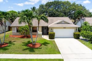 30 Cedar Circle, Boynton Beach, FL 33436 Sold 08/14/24
