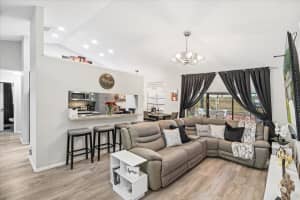 30 Cedar Circle, Boynton Beach, FL 33436 Sold 08/14/24