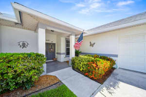 4345 Gator Trace Circle, Fort Pierce, FL 34982 Sold 07/25/24